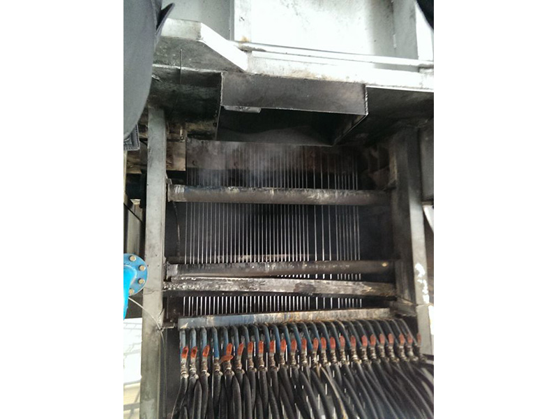 钢丝热镀锌抹刷装置