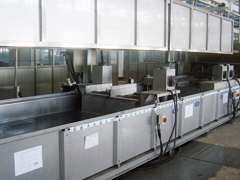 钢丝水浴淬火炉